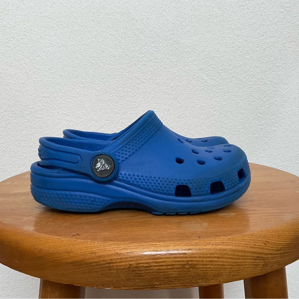 Crocs Royal Blue Classic Water Clog Children's 9 Summer Beach Pool Rubber